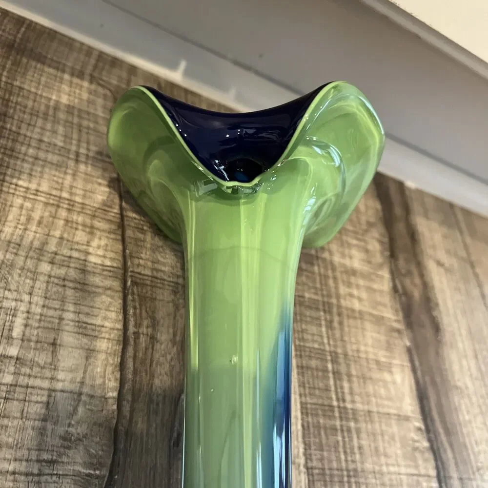 VNTG hand blown “Jack in the Pulpit” art glass vases MCM set of 2 swung glass ￼